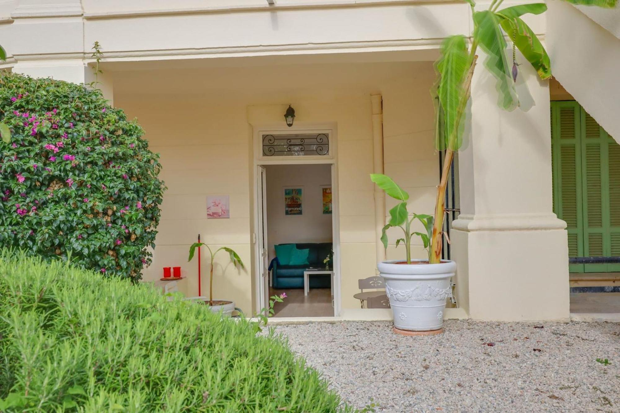 "Le Garavan Palace" Idyllique, Proche Gare Et Plage マントン エクステリア 写真