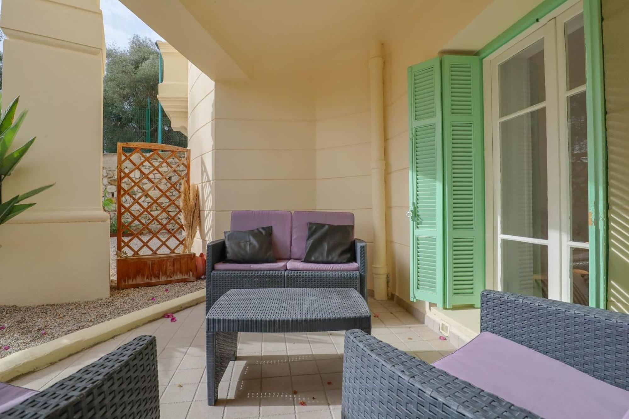"Le Garavan Palace" Idyllique, Proche Gare Et Plage マントン エクステリア 写真