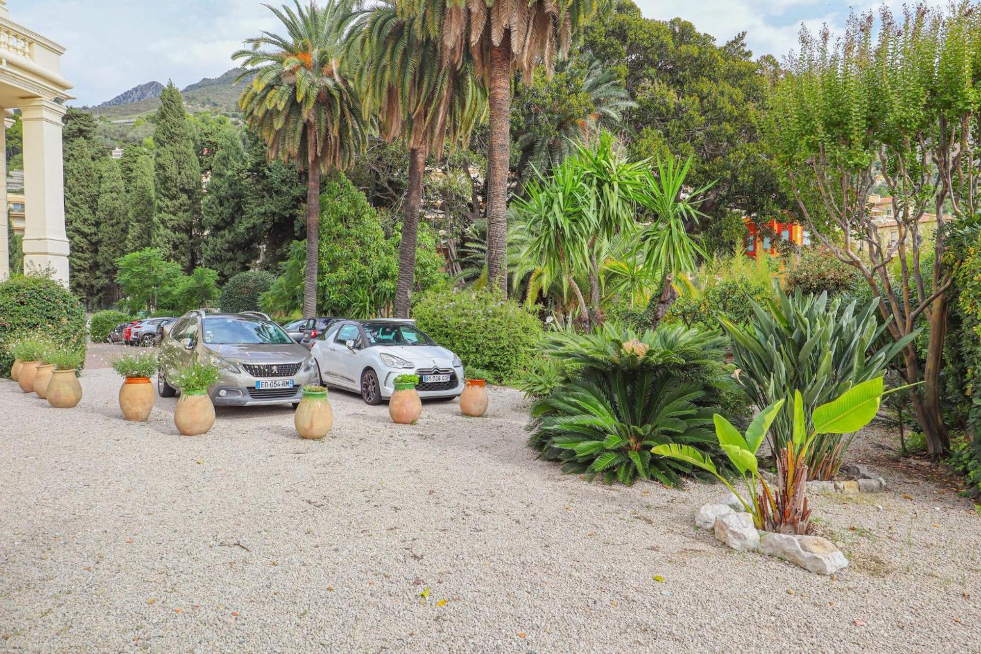 "Le Garavan Palace" Idyllique, Proche Gare Et Plage マントン エクステリア 写真